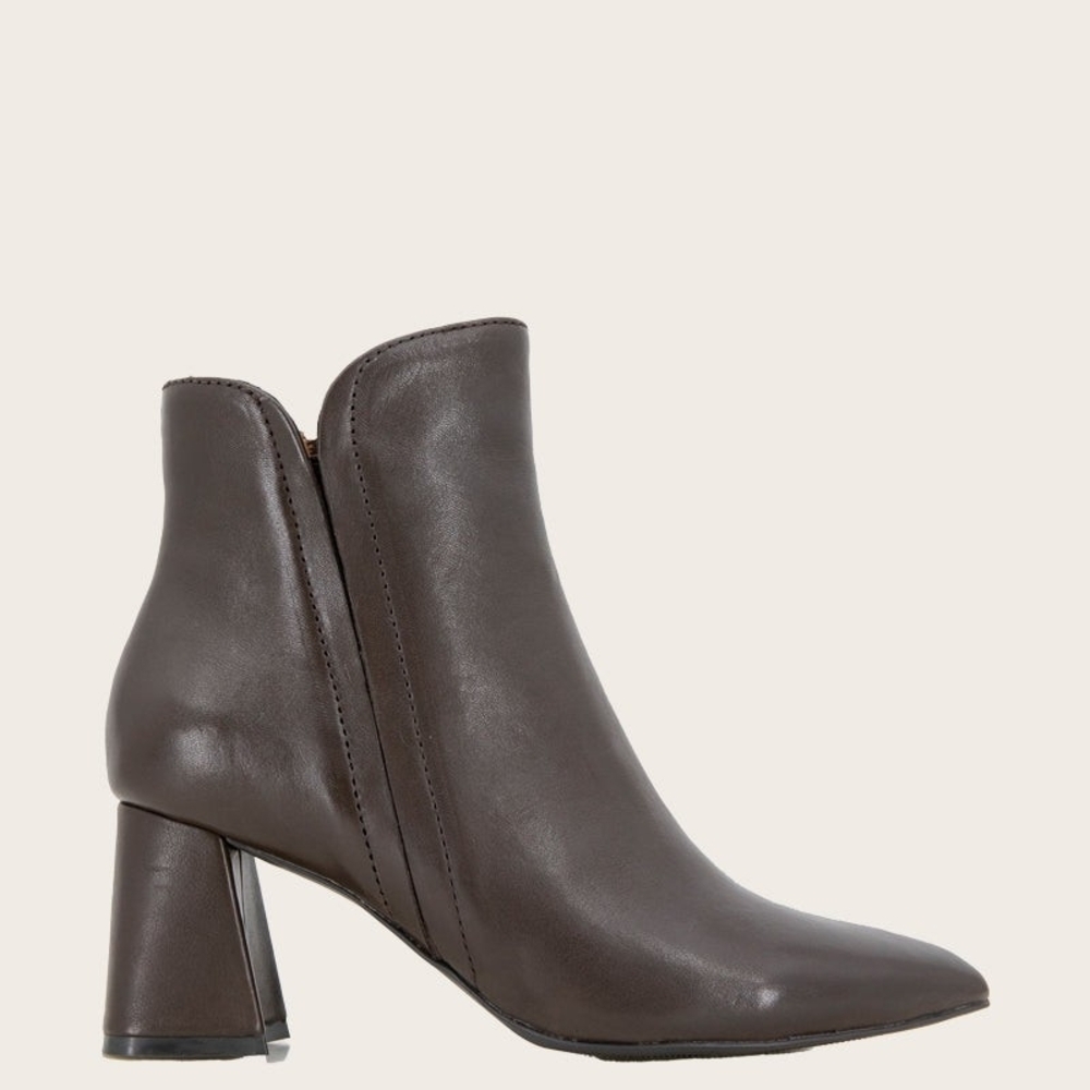 Gentle Souls Dark Brown Heeled Boots. USED ONCE